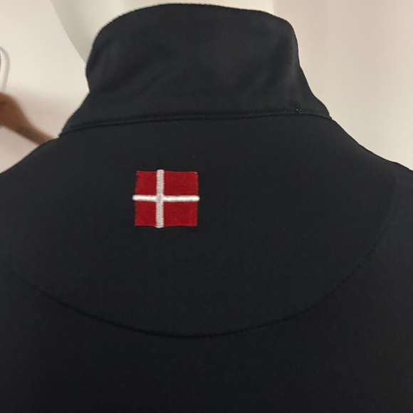 Kastel Denmark Black Long Sleeve Top with Blue Zipper - Picture 6 of 10